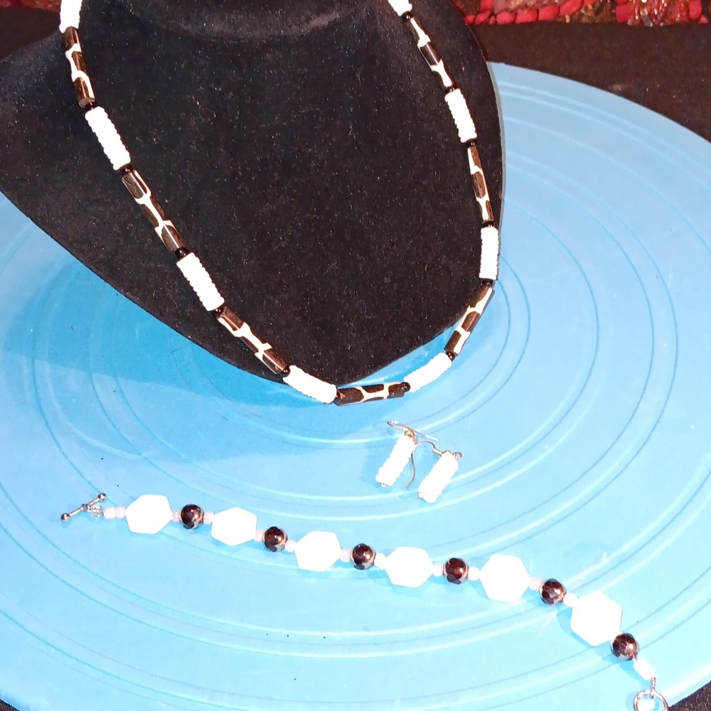 Necklace set